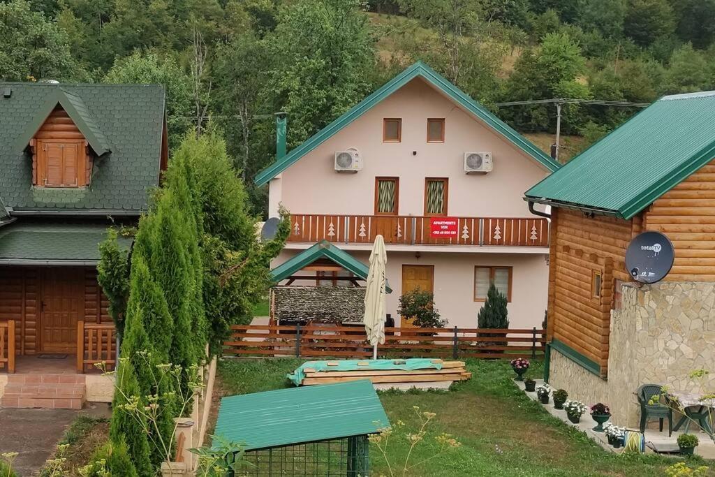 Apartmani Vuk 2 Kolasin Exterior photo